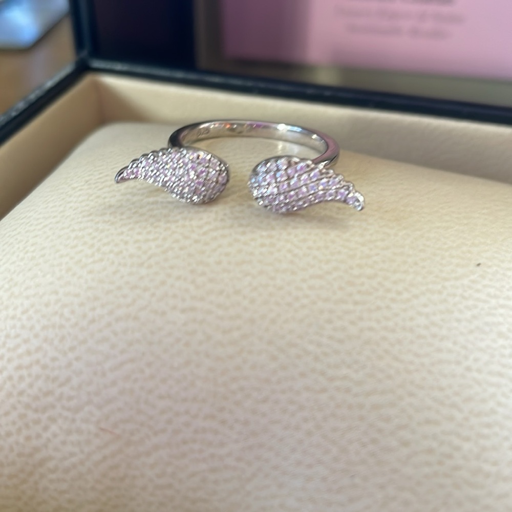 New Angel Wings Ring with pave Zirconia Stones size 7.25